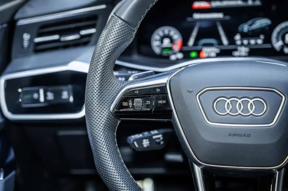 50 Tfsi e Quattro S-LINE ** MATRIX, LEDER, TREKH, ACC, HuD, VERW. STUUR ** 1e EIG - UNFALLFREI ** ** INFORMEER OOK NAAR ONZE AANTREKKELIJKE FINANCIAL-LEASE TARIEVEN **