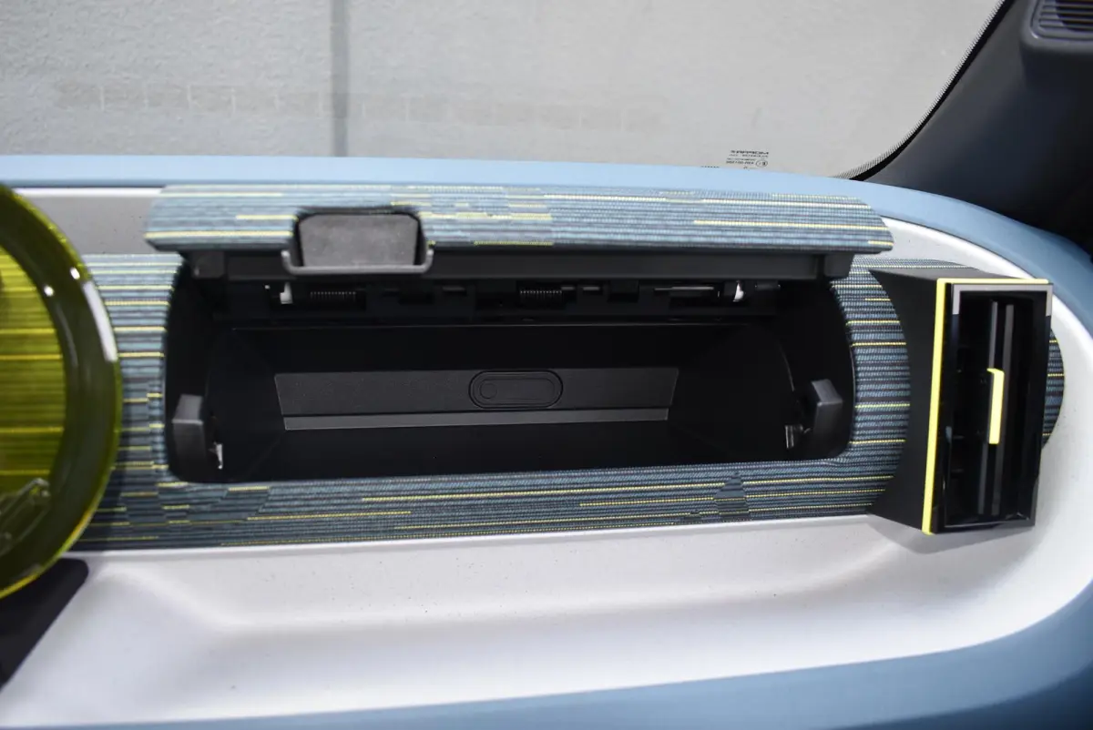 1.2 Hybrid ICON | Parkeersensoren | Apple carplay & Android auto | Bluetooth | Cruise control |
