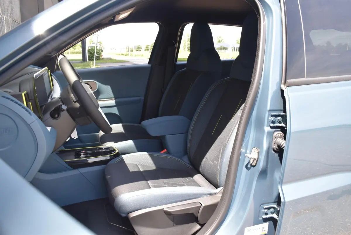 1.2 Hybrid ICON | Parkeersensoren | Apple carplay & Android auto | Bluetooth | Cruise control |