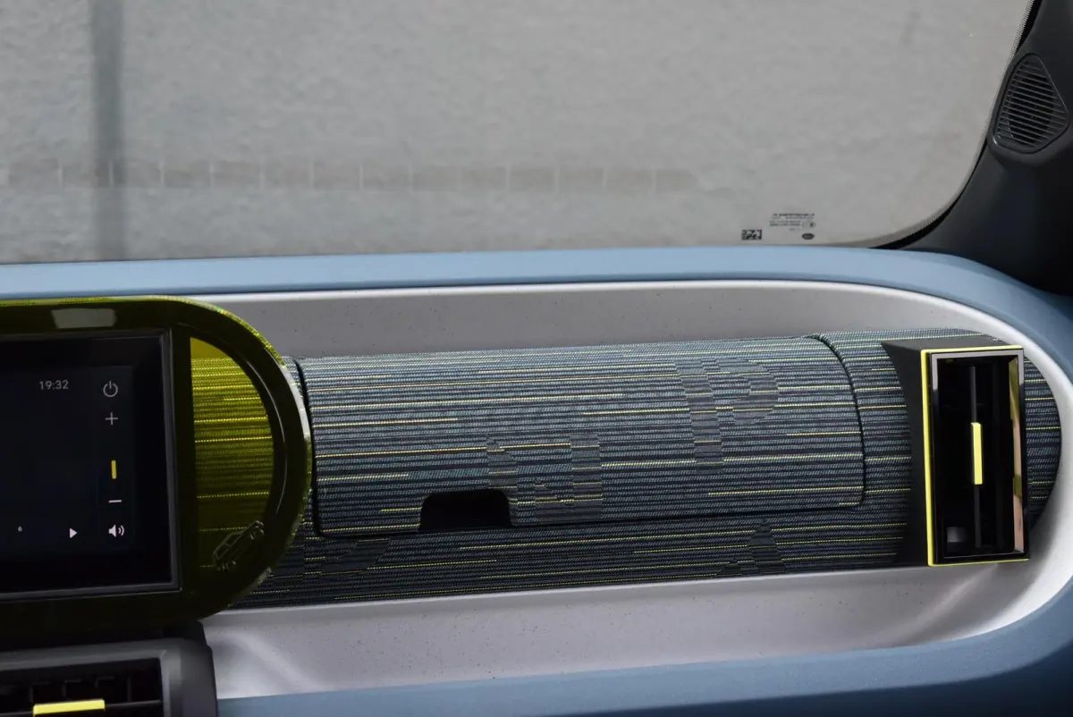 1.2 Hybrid ICON | Parkeersensoren | Apple carplay & Android auto | Bluetooth | Cruise control |