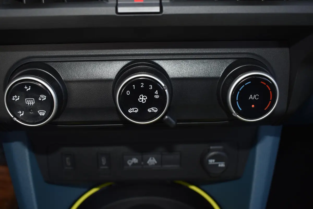 1.2 Hybrid ICON | Parkeersensoren | Apple carplay & Android auto | Bluetooth | Cruise control |