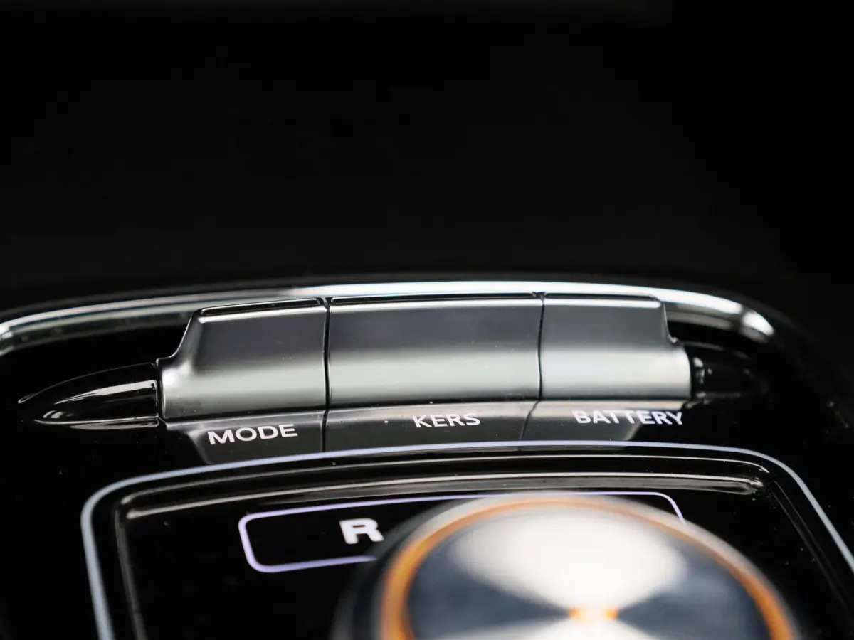 MG EV Long Range Luxury 70 kWh