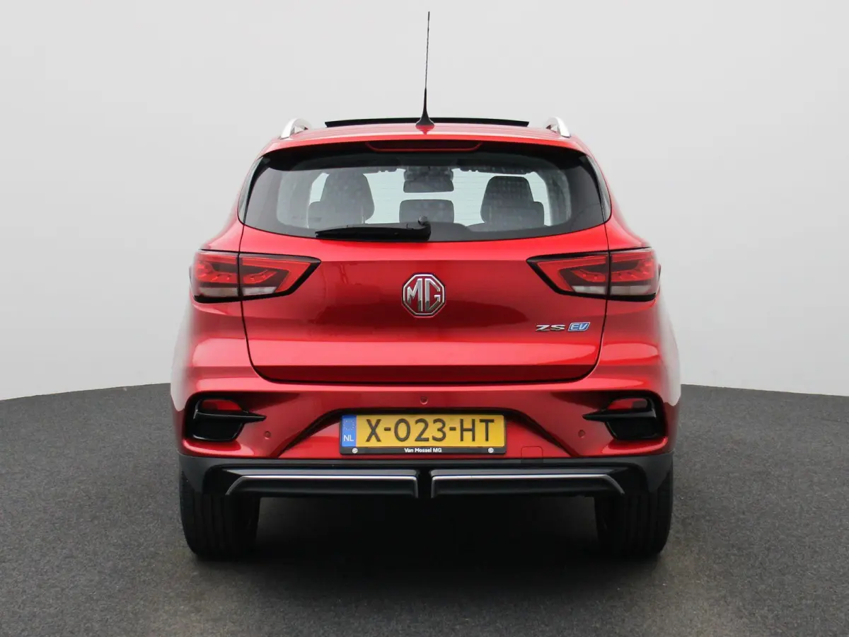 MG EV Long Range Luxury 70 kWh