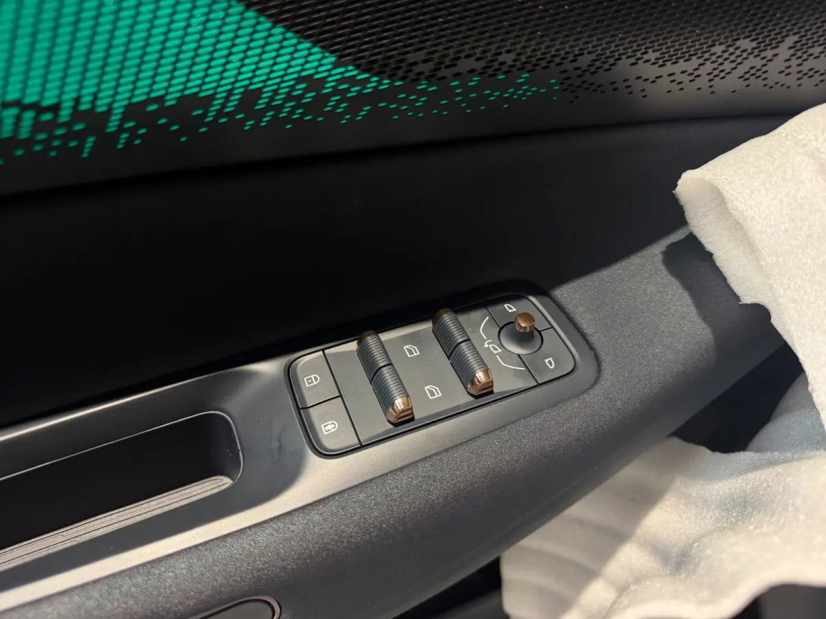 1.5 More|H&K|360|Pano|Stoel massage Verwarming en Ventilatie|200km elektrisch