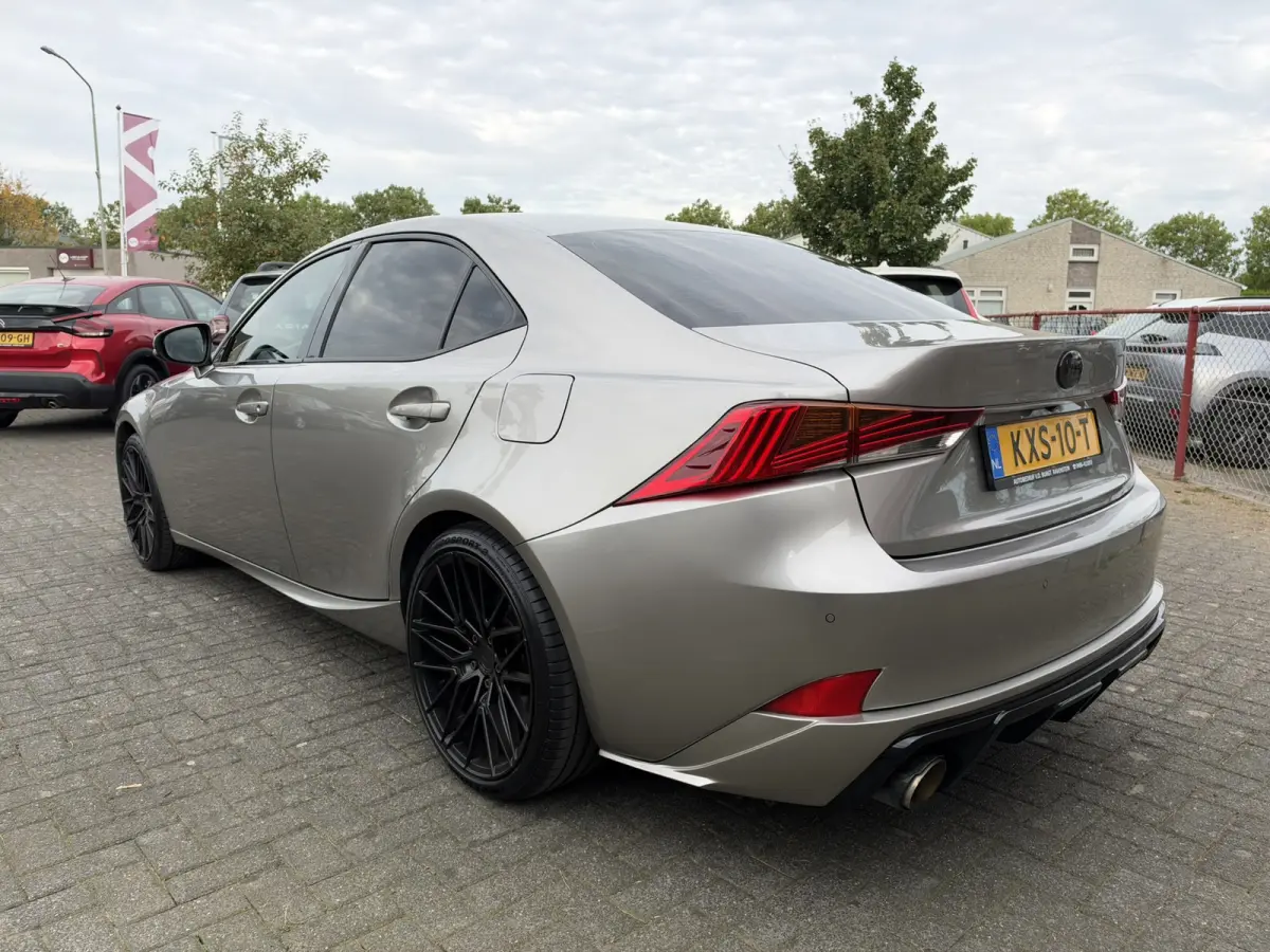 300h Hybrid Business Line