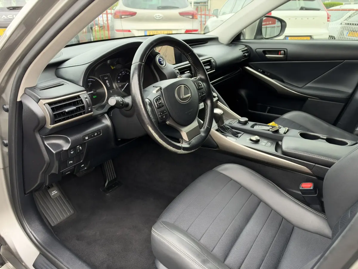 300h Hybrid Business Line