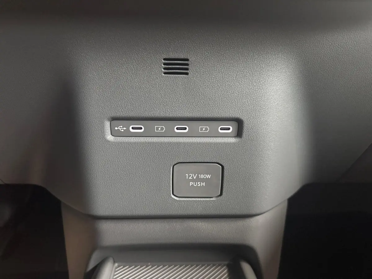 Air 42.2 kWh 4p. 2000.- inruilkorting | Stoel/Stuurverwarming | Wireless Carplay/Aut