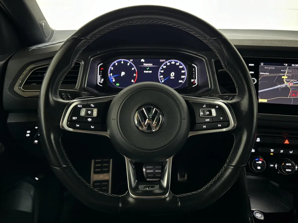 1.5 TSI R-Line Pano Virtual Beats Camera NAP