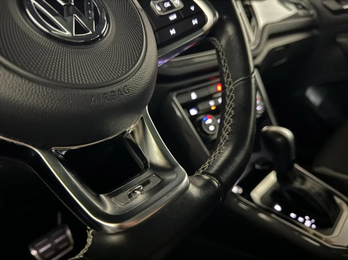 1.5 TSI R-Line Pano Virtual Beats Camera NAP