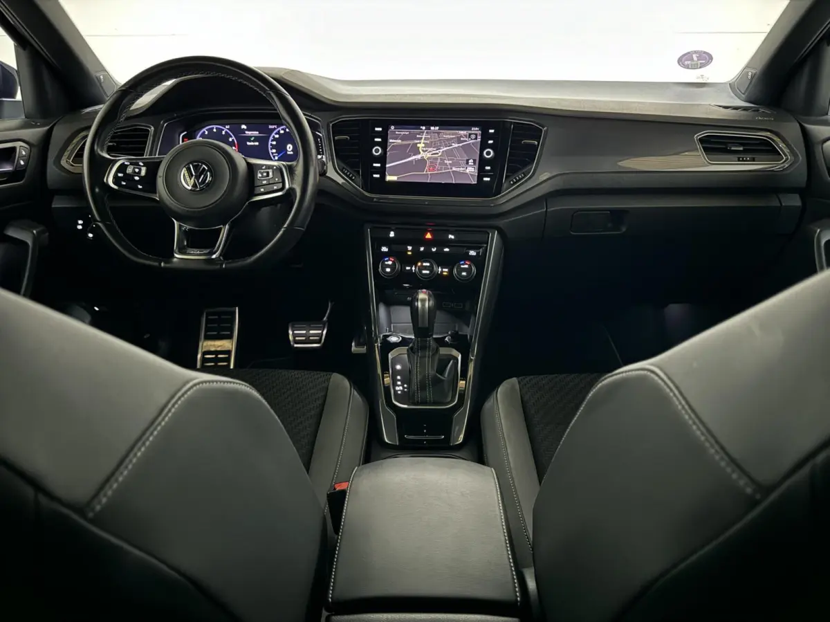 1.5 TSI R-Line Pano Virtual Beats Camera NAP