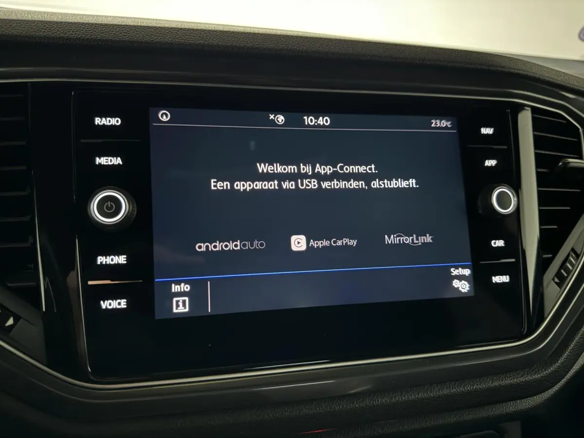 1.5 TSI R-Line Pano Virtual Beats Camera NAP