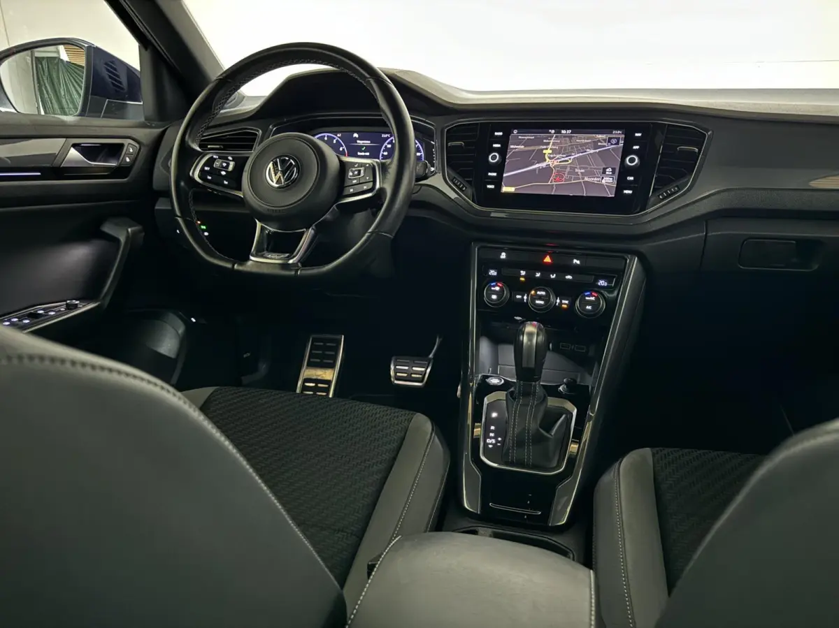 1.5 TSI R-Line Pano Virtual Beats Camera NAP