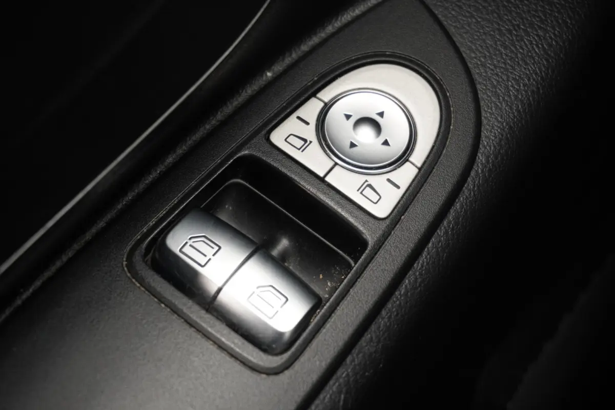 114 CDI Automaat Lang EURO 6 - AC/Climate - Navi - Cruise - €16.900,- Excl.