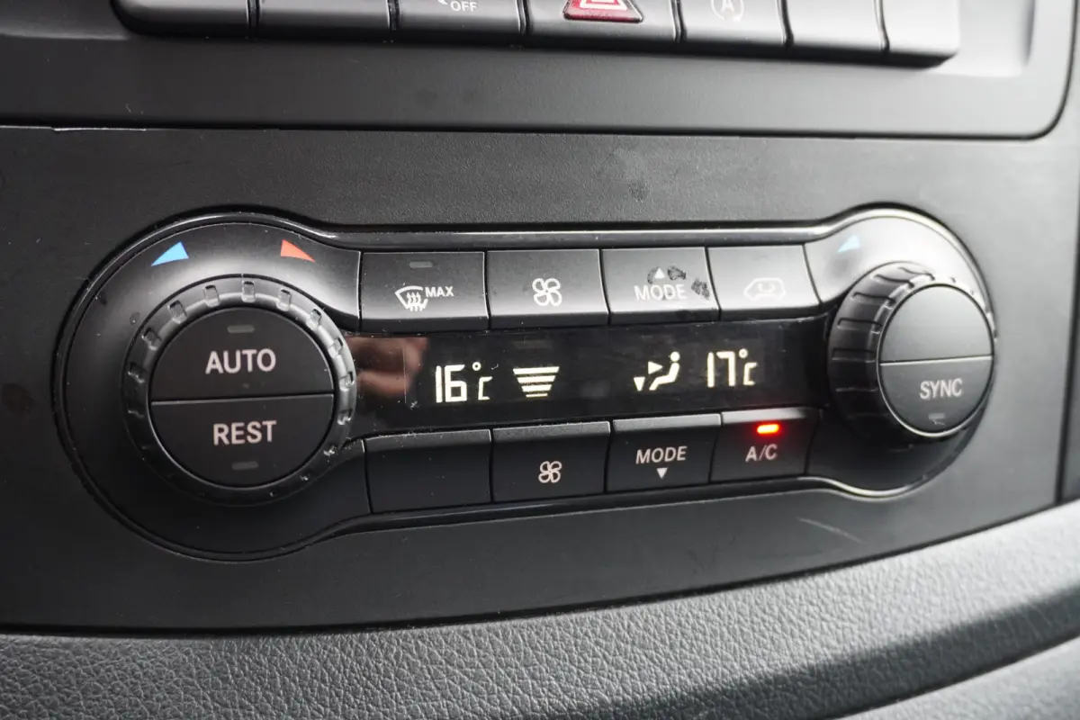 114 CDI Automaat Lang EURO 6 - AC/Climate - Navi - Cruise - €16.900,- Excl.