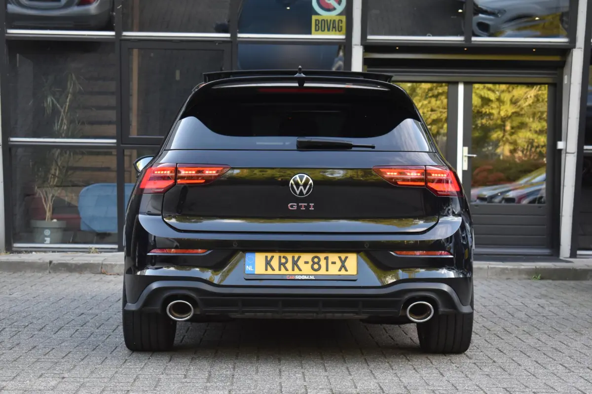 2.0 TSI GTI Pano HUD HK Camera Lane ACC