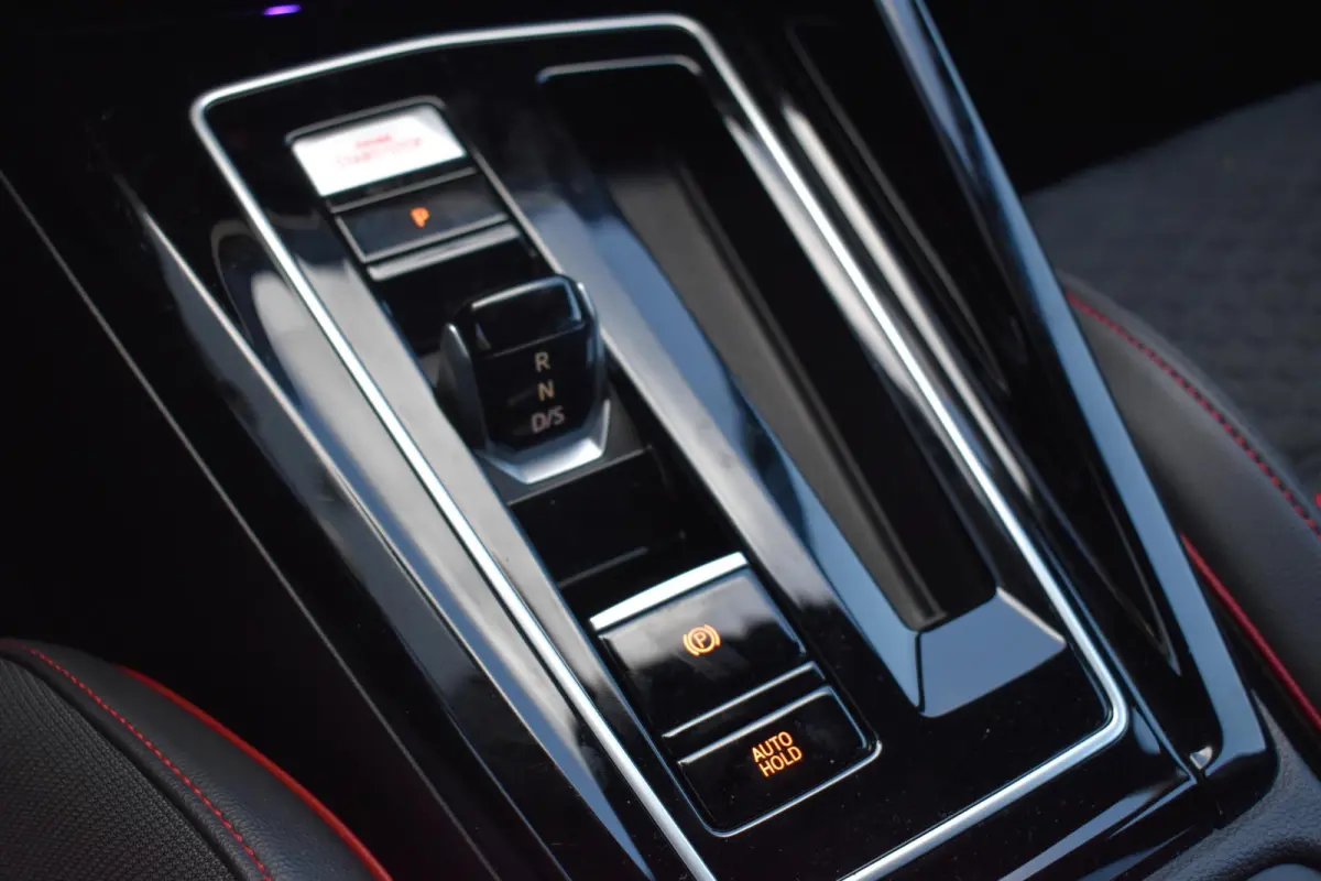 2.0 TSI GTI Pano HUD HK Camera Lane ACC