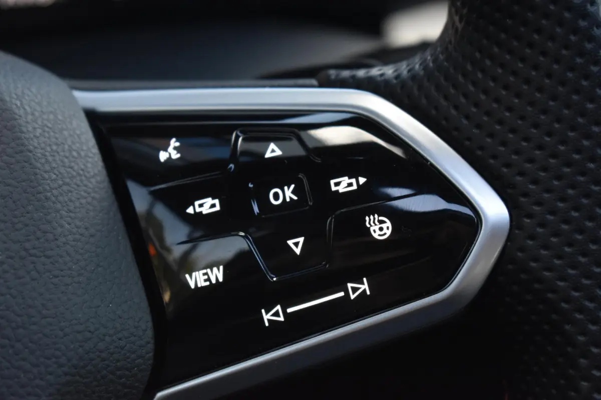 2.0 TSI GTI Pano HUD HK Camera Lane ACC