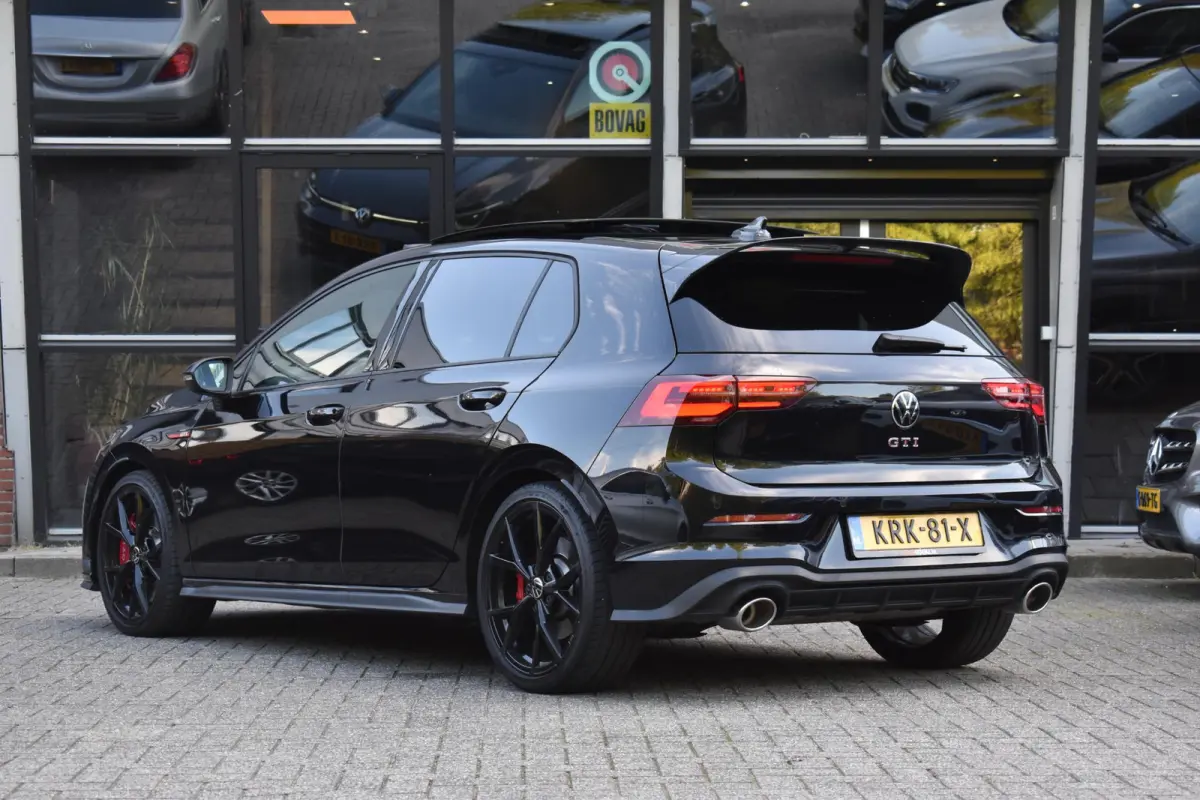 2.0 TSI GTI Pano HUD HK Camera Lane ACC