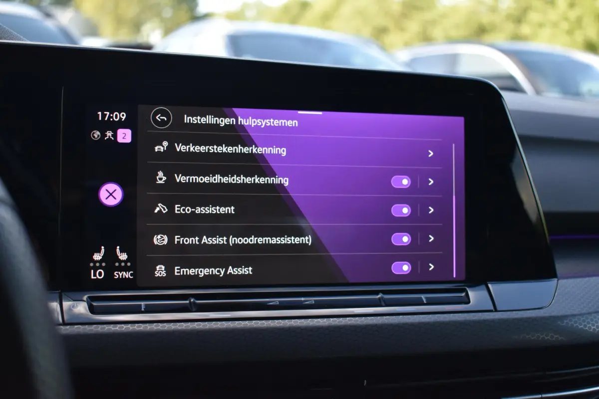 2.0 TSI GTI Pano HUD HK Camera Lane ACC