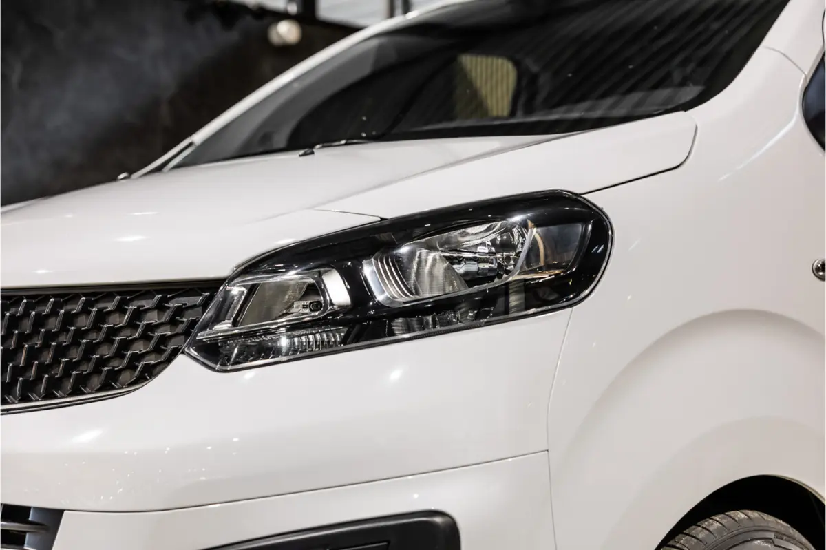 2.0 MultiJet 145 PK L2H1 | Sortimo | CarPlay | Camera | Navigatie | Trekhaak | Standkachel | Grip control | F1 Flippers | DAB | Cruise control | Keyless start | DAB | Nieuwe APK | Dealer ond