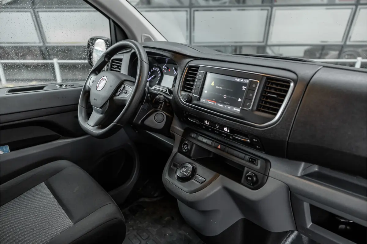 2.0 MultiJet 145 PK L2H1 | Sortimo | CarPlay | Camera | Navigatie | Trekhaak | Standkachel | Grip control | F1 Flippers | DAB | Cruise control | Keyless start | DAB | Nieuwe APK | Dealer ond