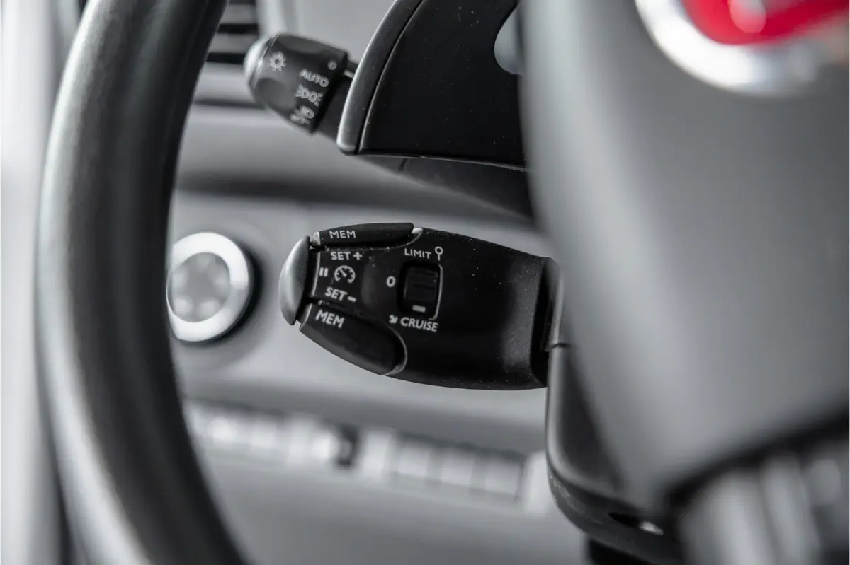 2.0 MultiJet 145 PK L2H1 | Sortimo | CarPlay | Camera | Navigatie | Trekhaak | Standkachel | Grip control | F1 Flippers | DAB | Cruise control | Keyless start | DAB | Nieuwe APK | Dealer ond