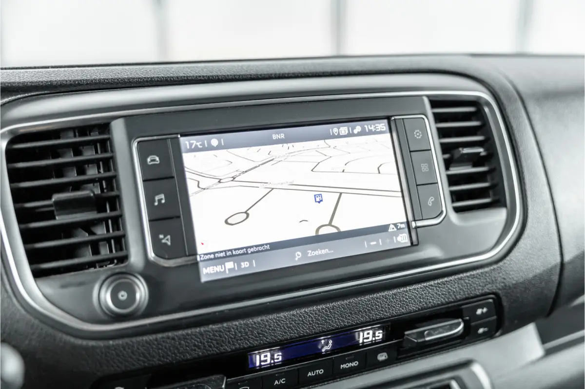 2.0 MultiJet 145 PK L2H1 | Sortimo | CarPlay | Camera | Navigatie | Trekhaak | Standkachel | Grip control | F1 Flippers | DAB | Cruise control | Keyless start | DAB | Nieuwe APK | Dealer ond