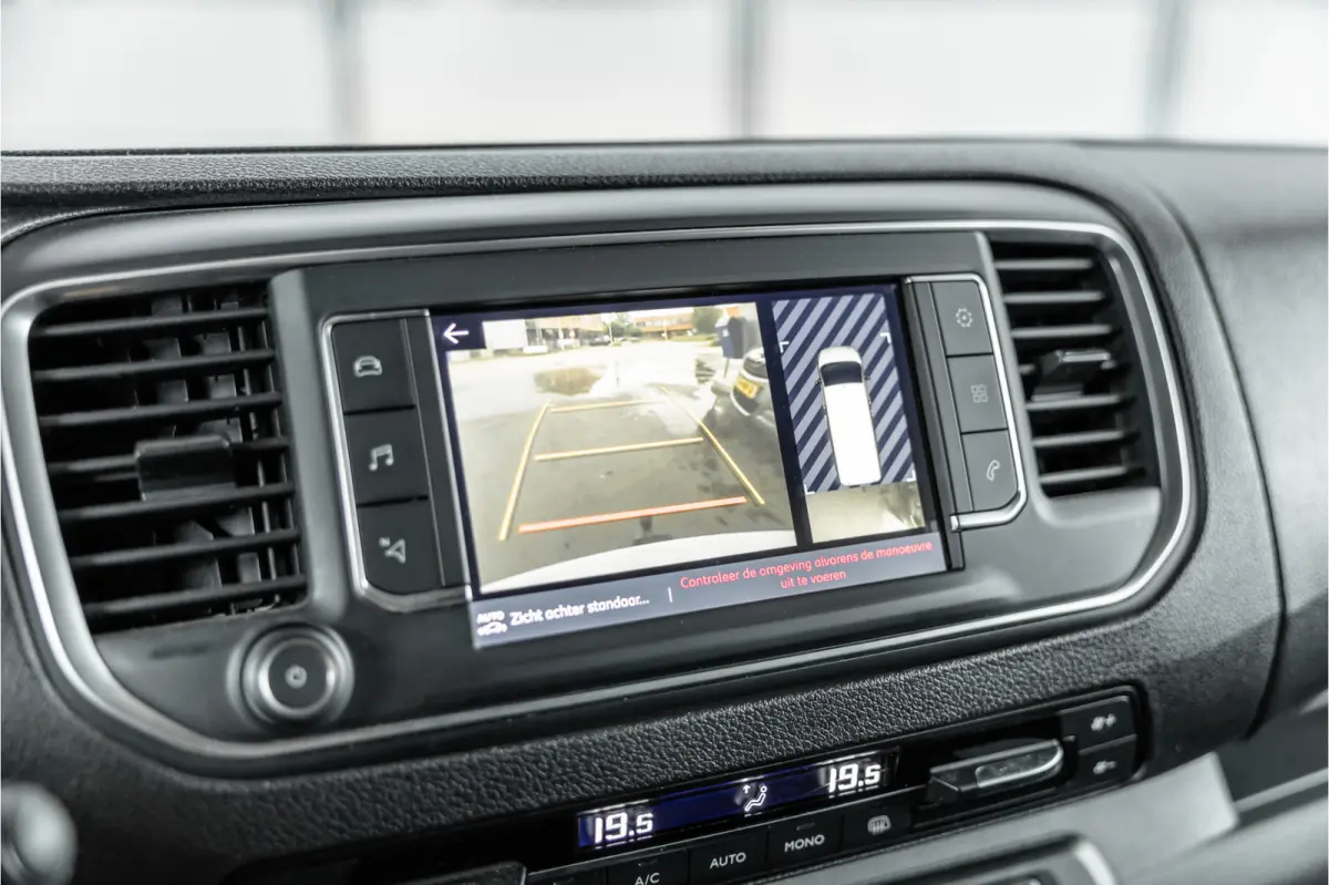 2.0 MultiJet 145 PK L2H1 | Sortimo | CarPlay | Camera | Navigatie | Trekhaak | Standkachel | Grip control | F1 Flippers | DAB | Cruise control | Keyless start | DAB | Nieuwe APK | Dealer ond