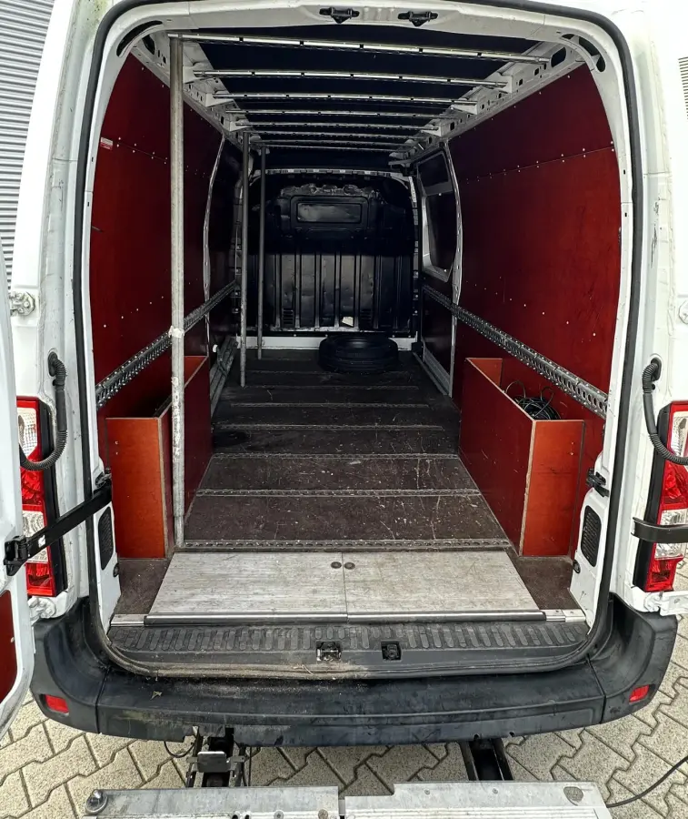 2.3 CDTI L3H2 bus met laadklep