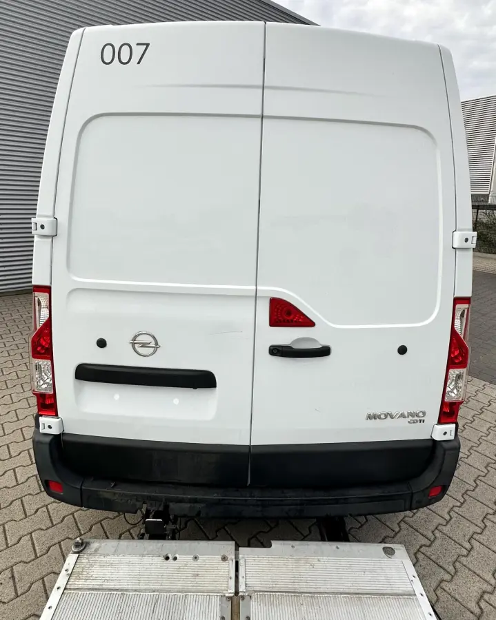 2.3 CDTI L3H2 bus met laadklep