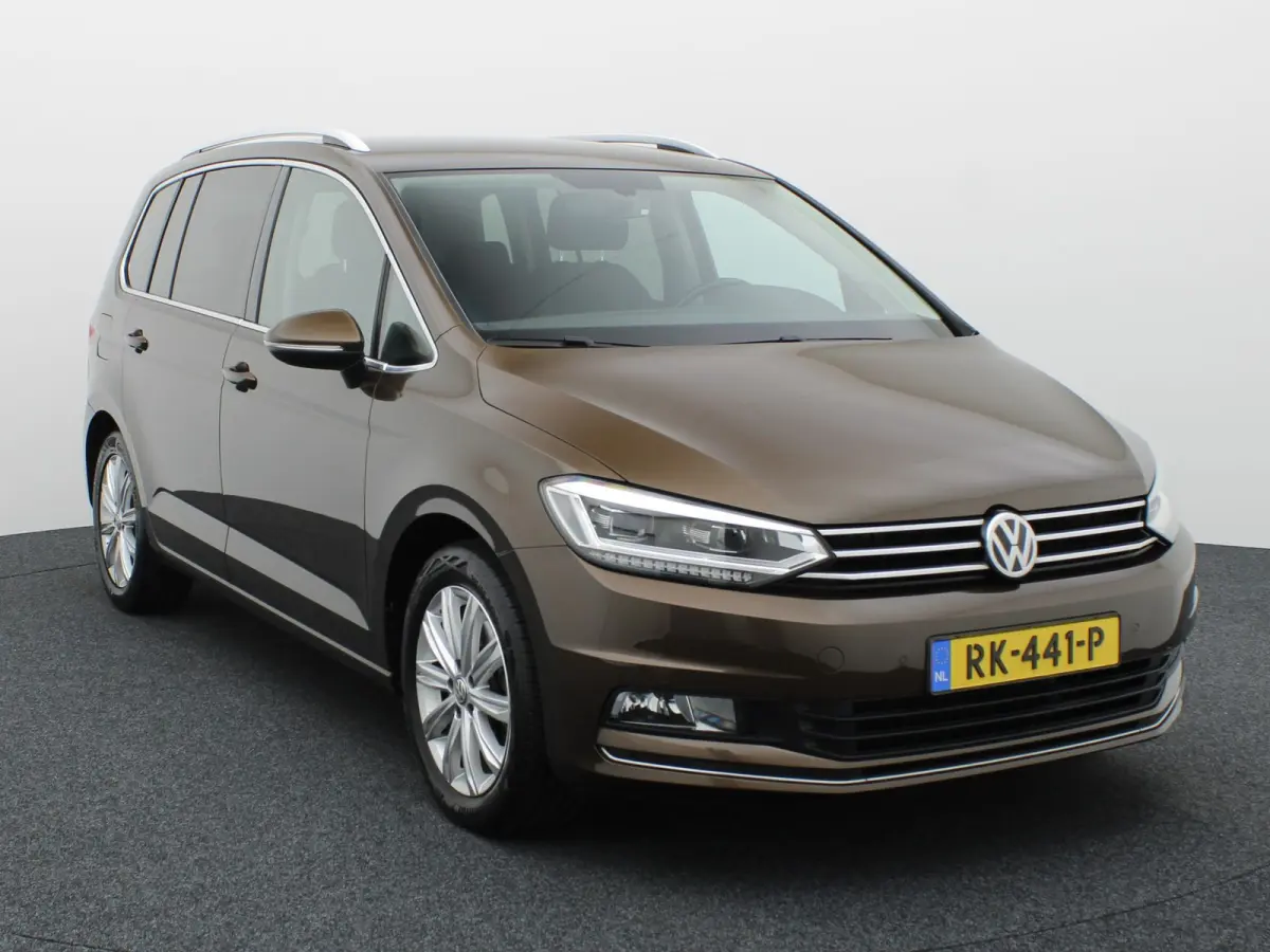 1.4 TSI 150Pk DSG Highline | 3x Iso Fix | Trekhaak afnb. | Camera | Stoelverw. | Prijs Rijklaar!!
