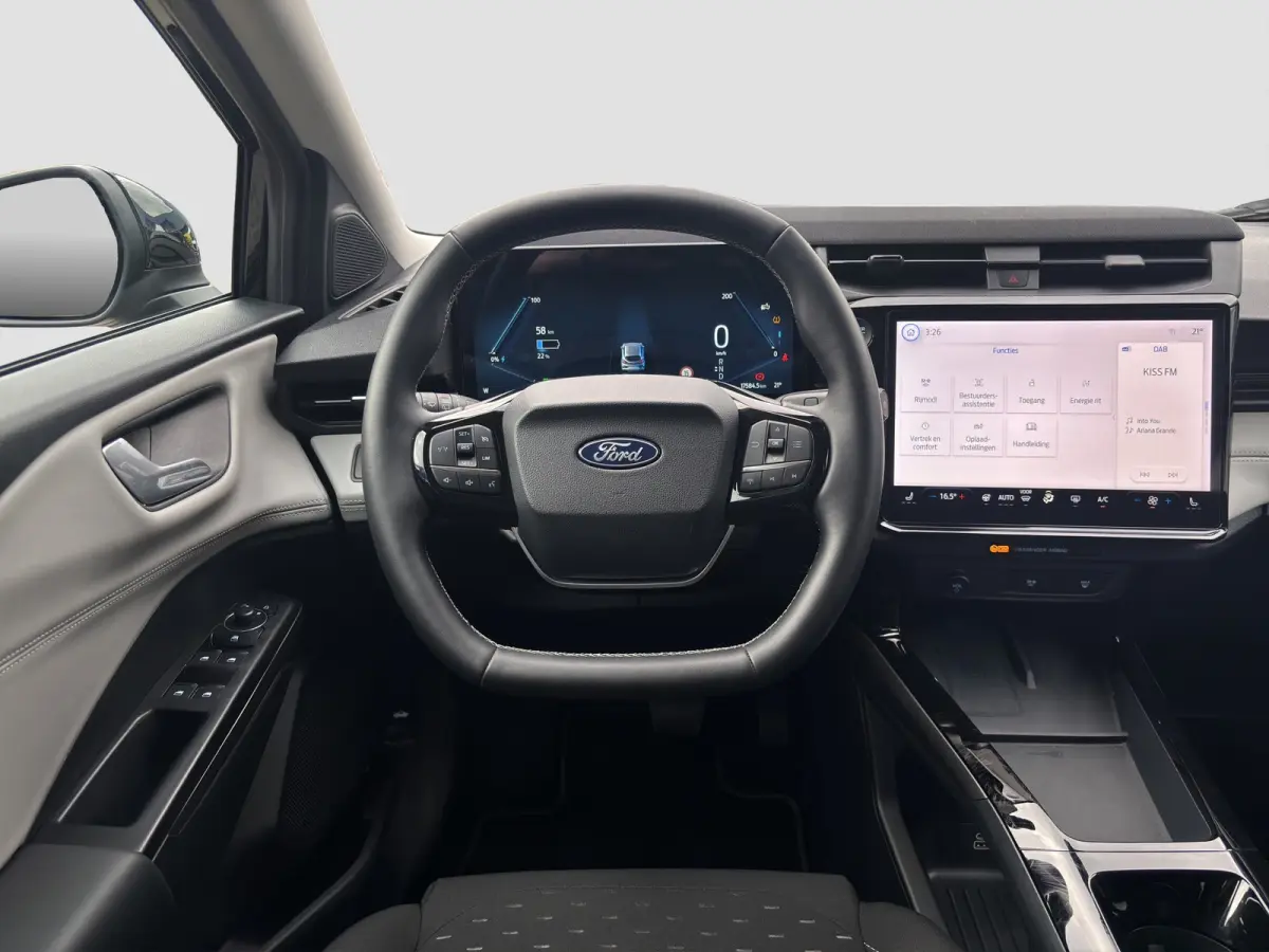 44 kWh 168pk | Apple Carplay | Camera | Stoelverwarming | Org. NL | Cruise Control