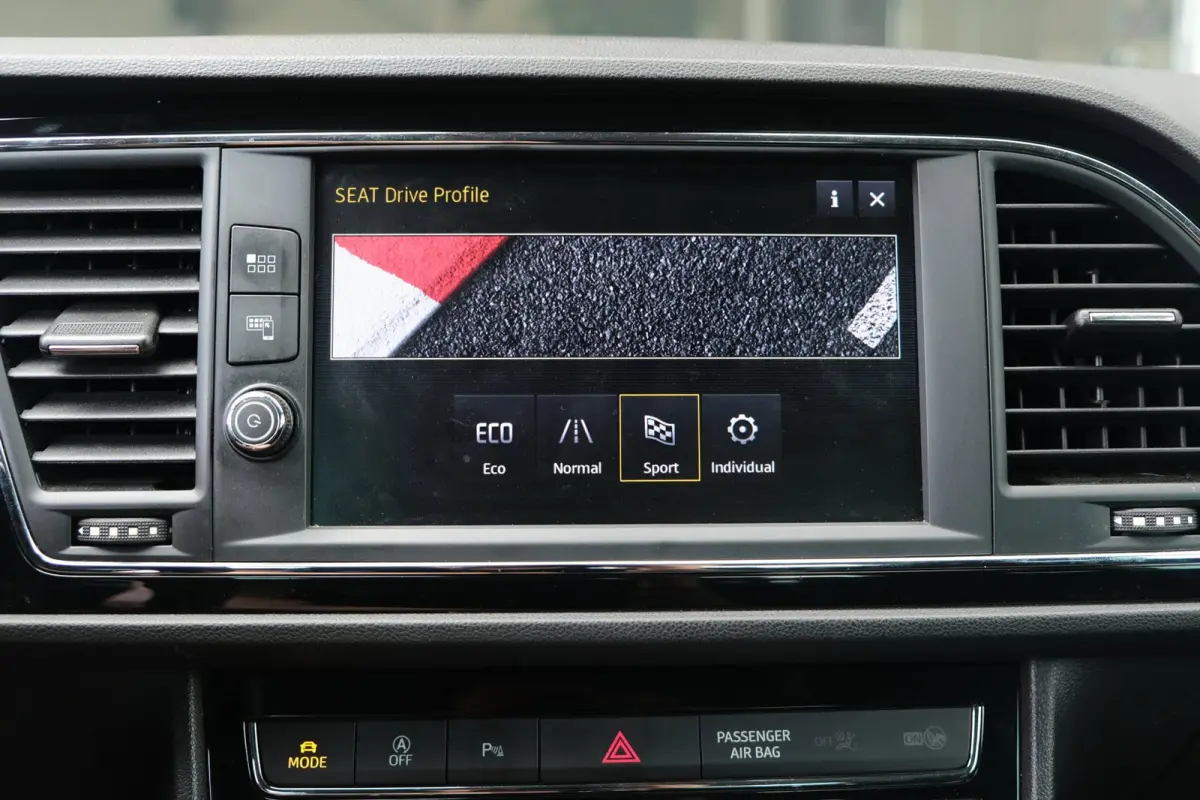 1.4 EcoTSI FR DSG Navi Led Pdc Acc Cam
