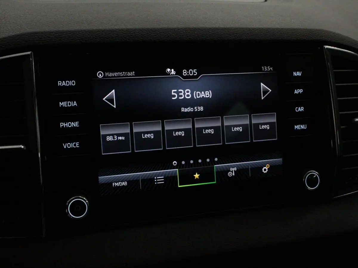 1.5 TSI 150pk Automaat Style Climate Control Cruise Control LED Lichtmetalen velgen Navigatie Apple Carplay/ Android Auto Keyless
