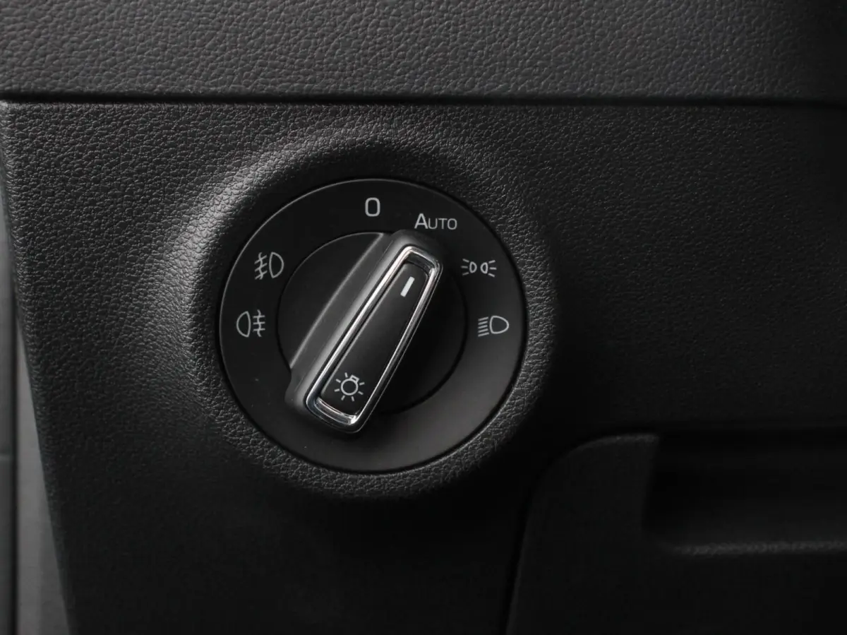 1.5 TSI 150pk Automaat Style Climate Control Cruise Control LED Lichtmetalen velgen Navigatie Apple Carplay/ Android Auto Keyless