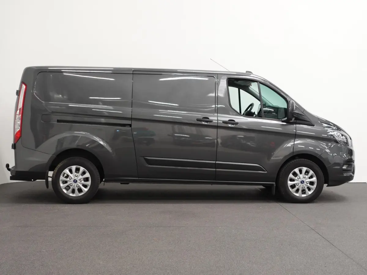 300 2.0 TDCI 130pk L2H1 Trend Automaat Airco Navigatie Cruisecontrol Camera Parkeersensoren Trekhaak Betimmering