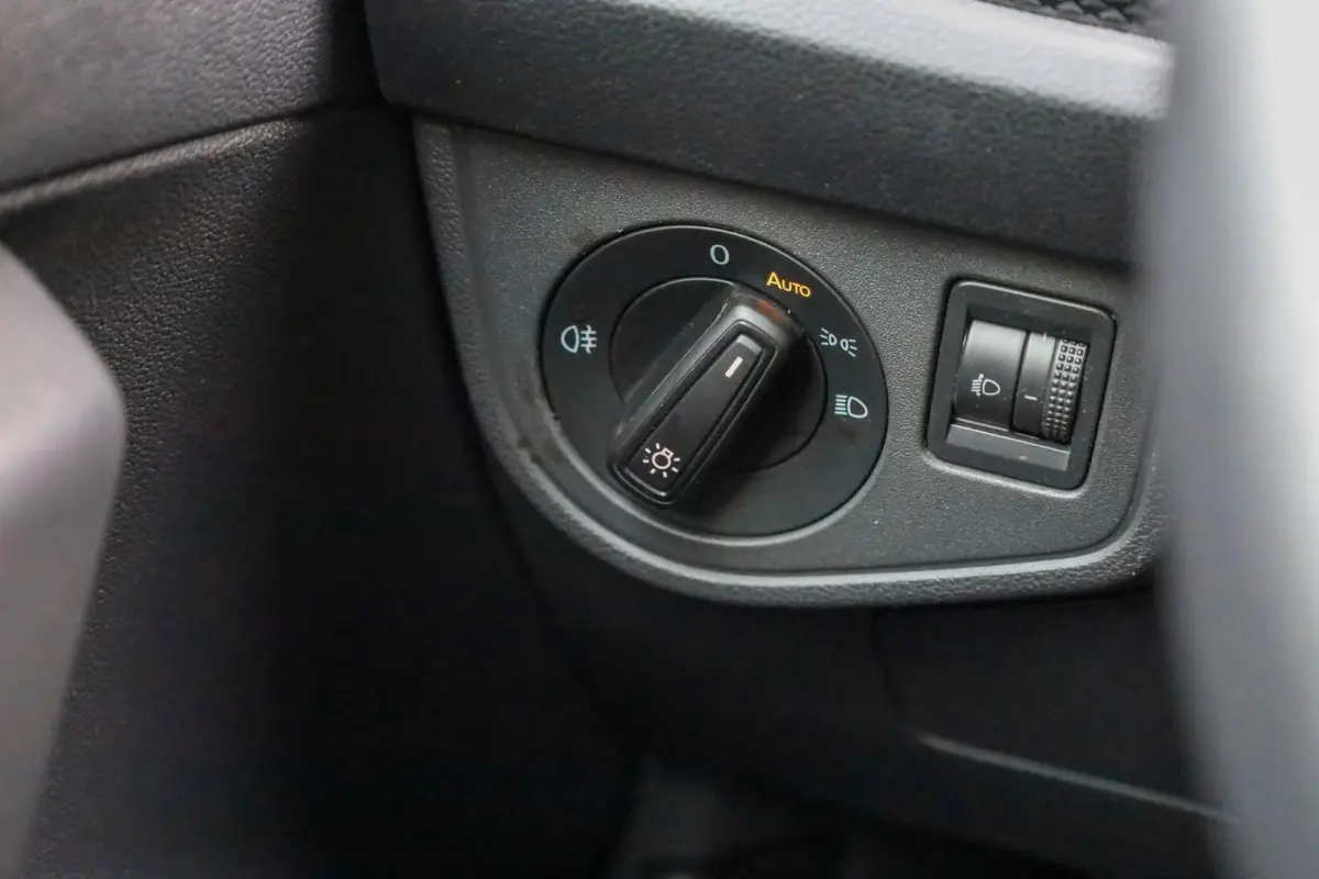 1.0 TSI 95pk Life Edition | Achteruitrijcamera | Stoelverwarming | Adaptive Cruise