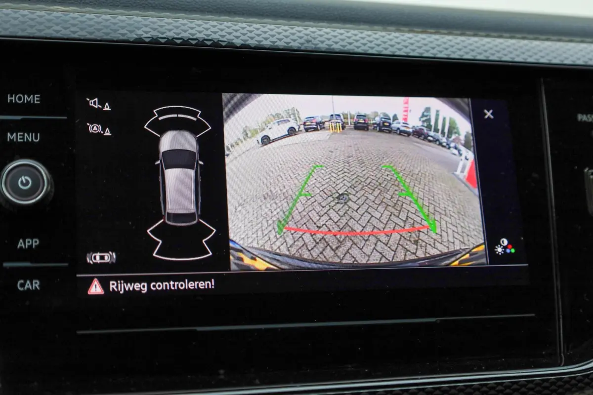 1.0 TSI 95pk Life Edition | Achteruitrijcamera | Stoelverwarming | Adaptive Cruise