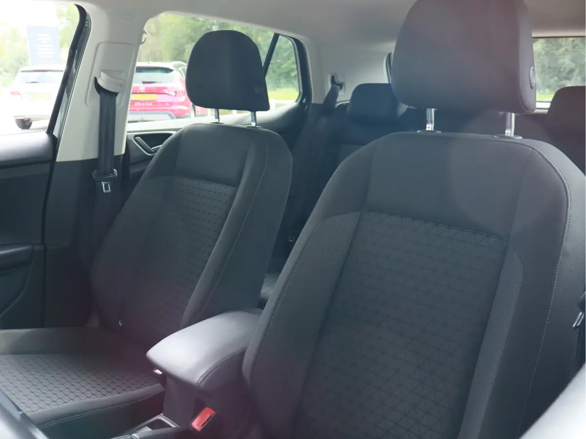 1.0 TSI Life Vitrual Cockpit / Camera / Cruise / Navi / Airco