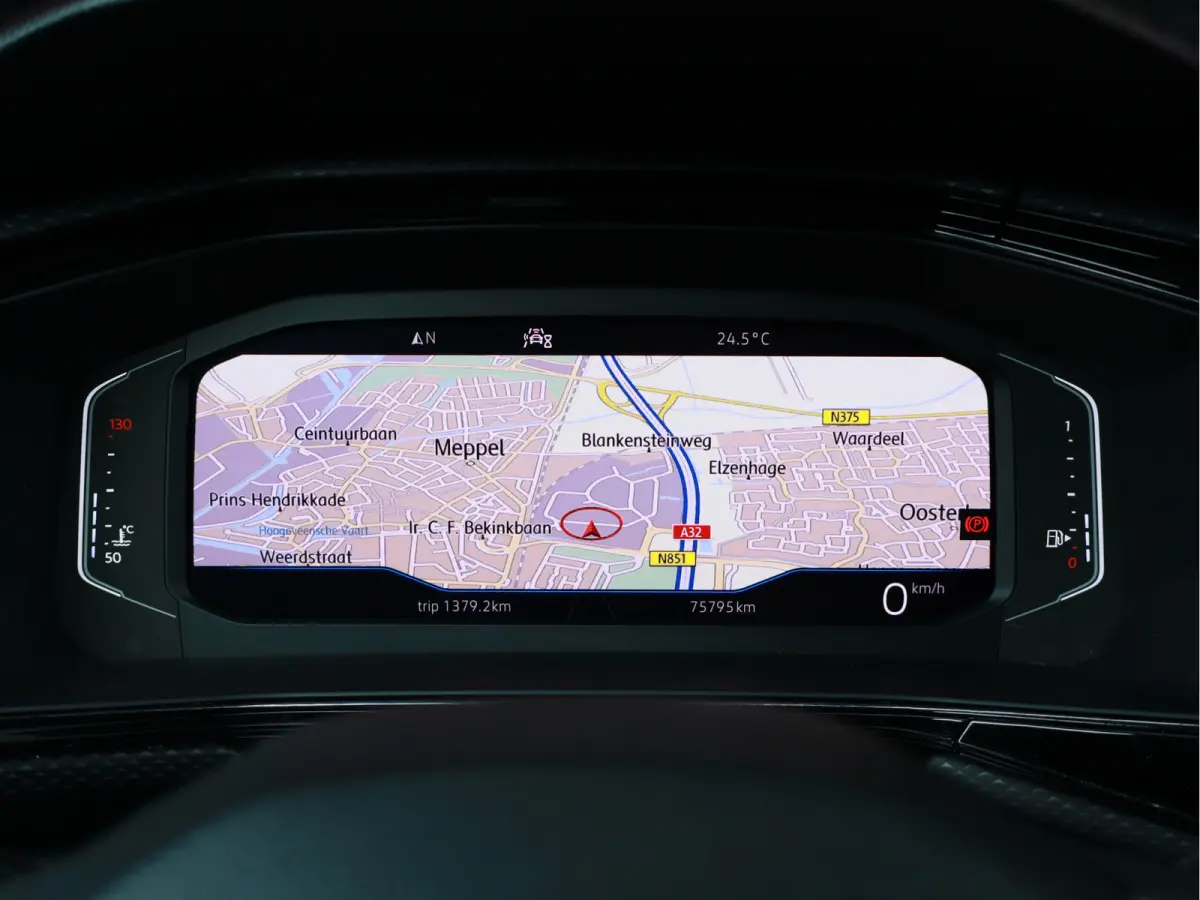 1.0 TSI Life Vitrual Cockpit / Camera / Cruise / Navi / Airco