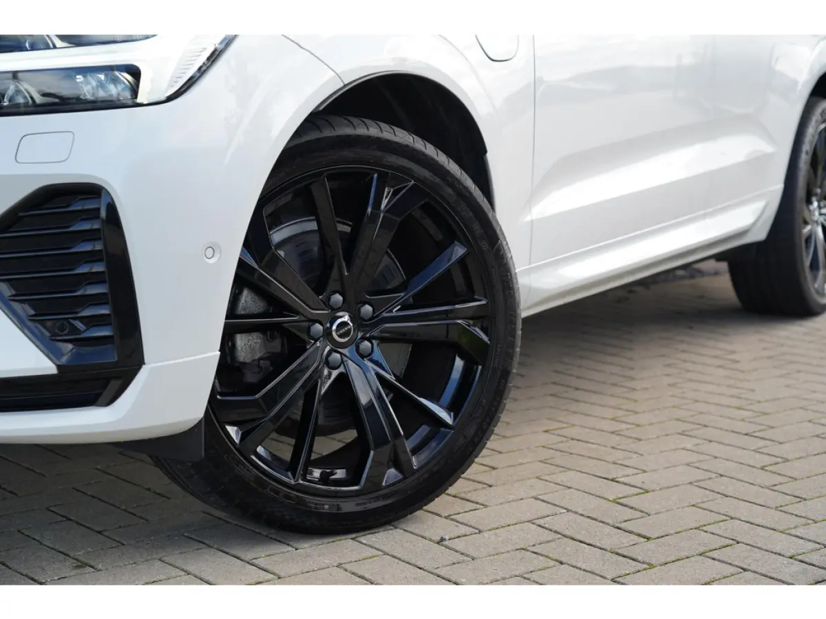 2.0 T6 Plug-in hybrid AWD Plus Dark Long Range | SOH 100% | Trekhaak | Harman Kardon | Adaptieve cruise control | Schuif/kanteld