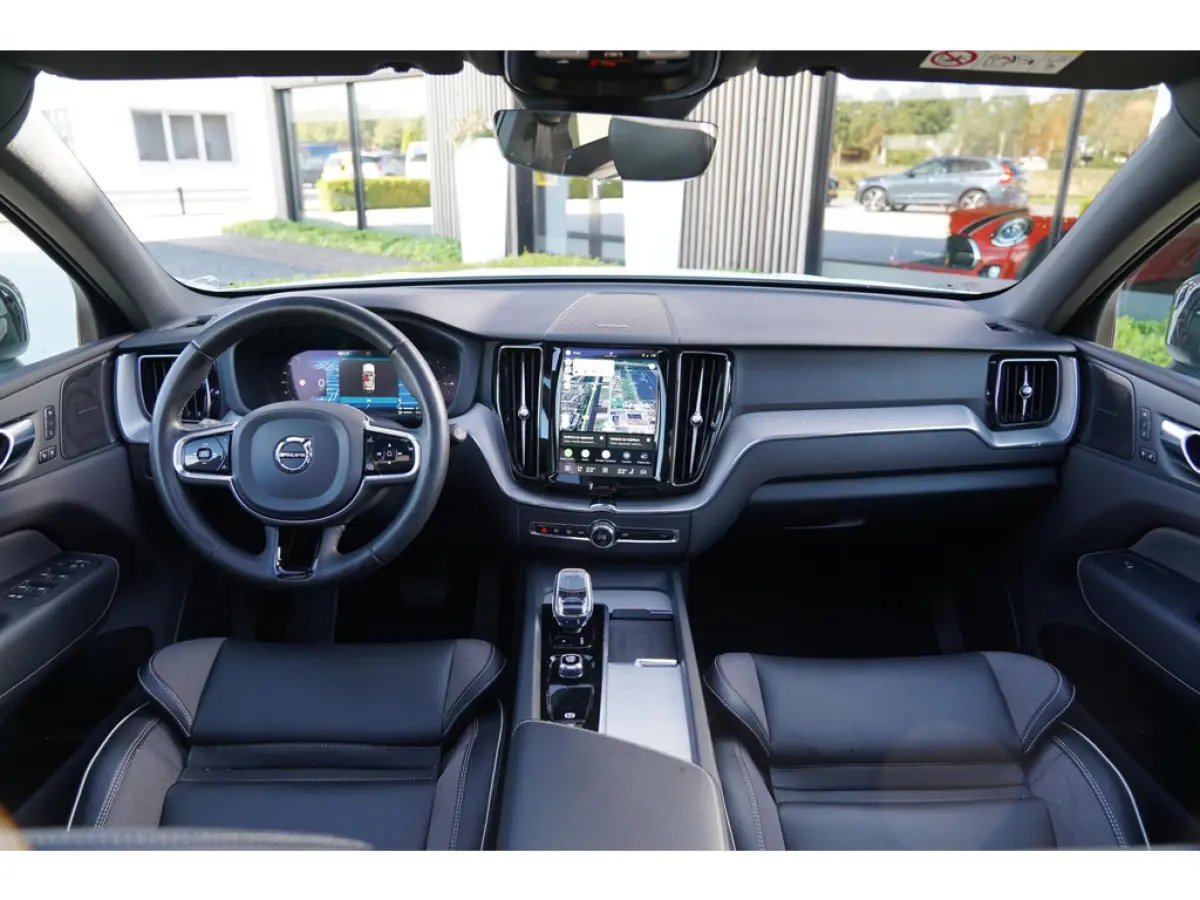 2.0 T6 Plug-in hybrid AWD Plus Dark Long Range | SOH 100% | Trekhaak | Harman Kardon | Adaptieve cruise control | Schuif/kanteld