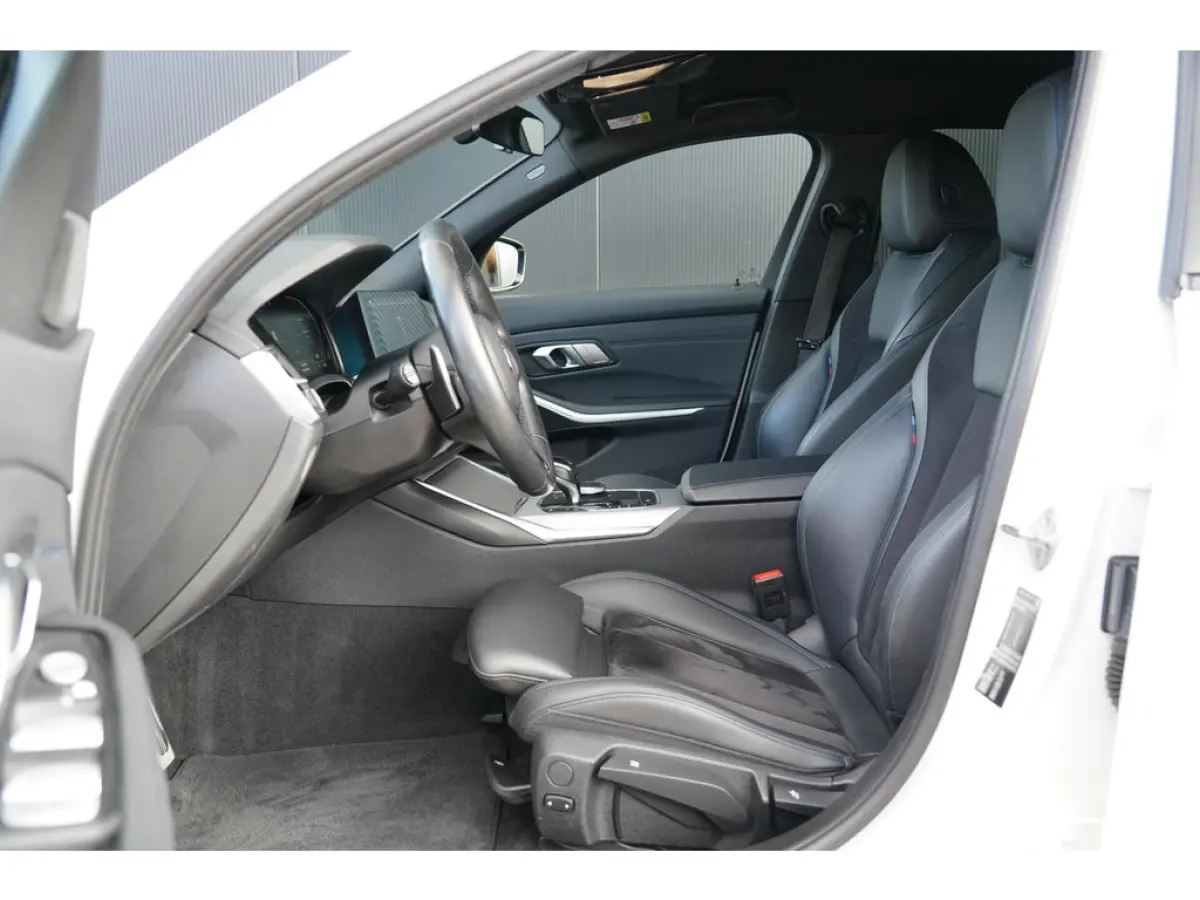 318i High Executive M
