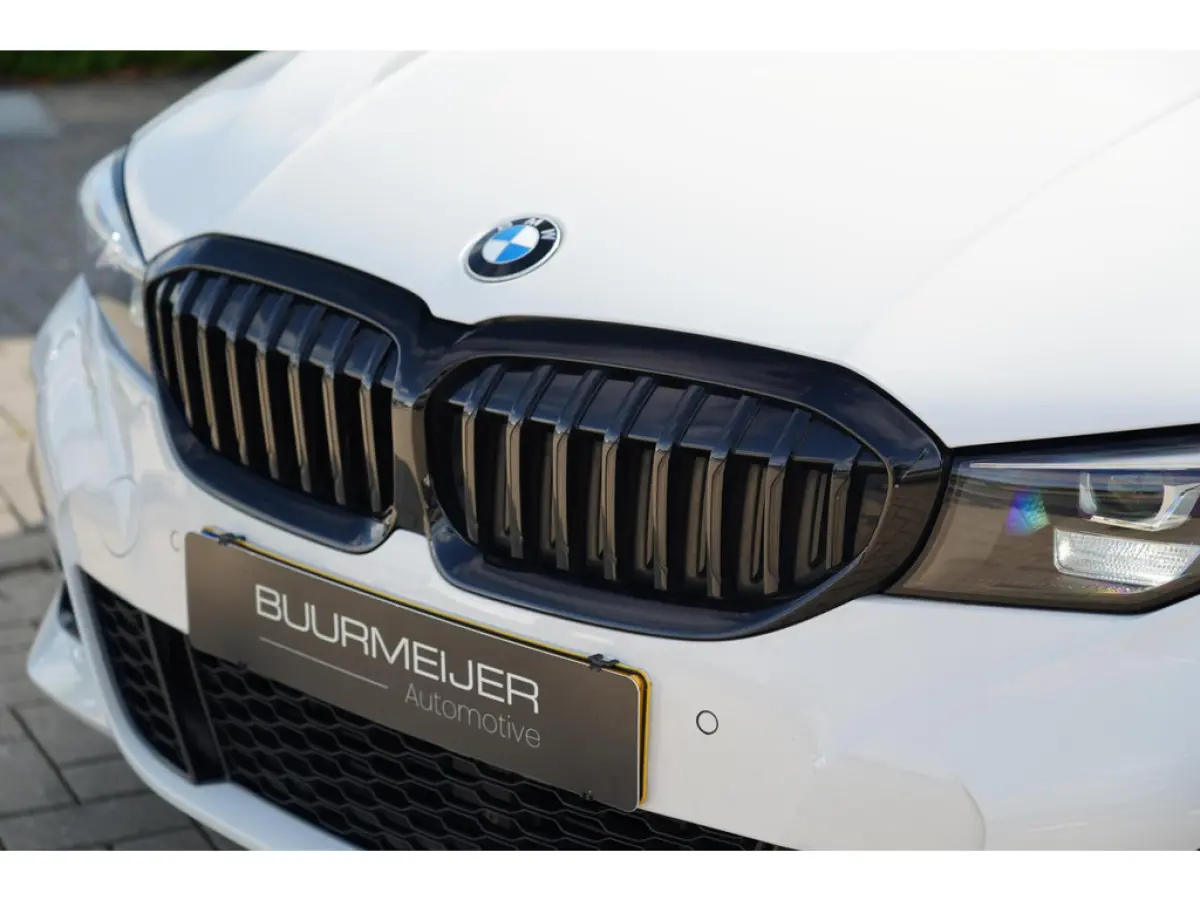 318i High Executive M