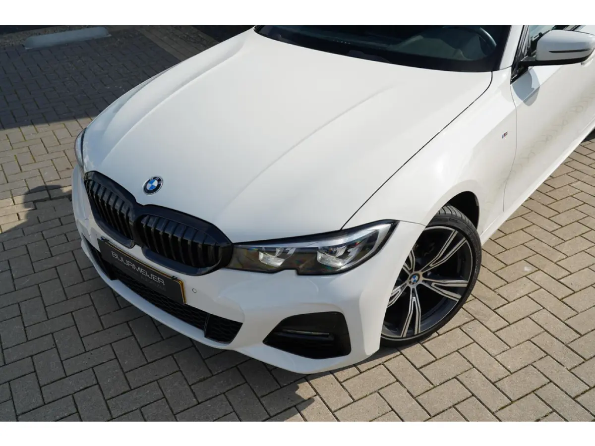 318i High Executive M