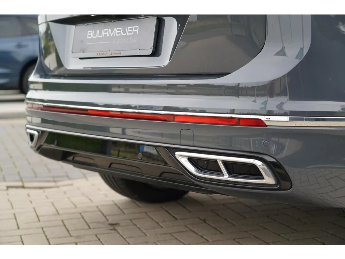1.4 TSI eHybrid R-Line Business+ | Sfeerverlichting | Stoel en stuurwielverwarming | Dodehoek detectie | Digitaal dashboard | Ad