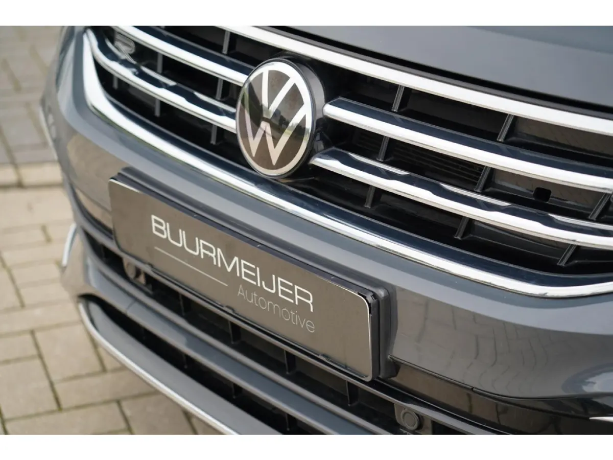 1.4 TSI eHybrid R-Line Business+ | Sfeerverlichting | Stoel en stuurwielverwarming | Dodehoek detectie | Digitaal dashboard | Ad