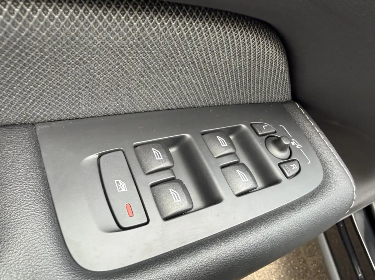 2.0 T6 Plug-in hybrid AWD R-Design *ALL-IN PRIJS*