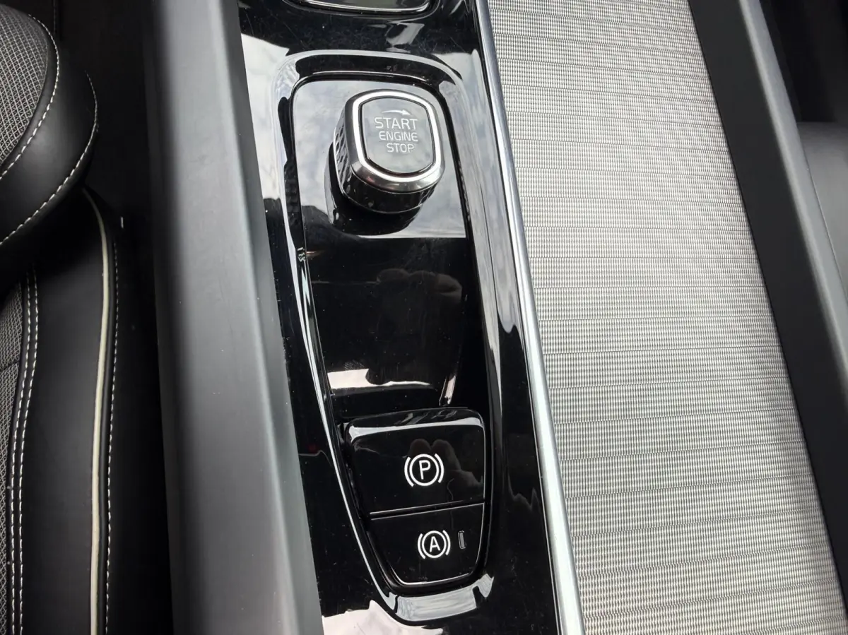 2.0 T6 Plug-in hybrid AWD R-Design *ALL-IN PRIJS*