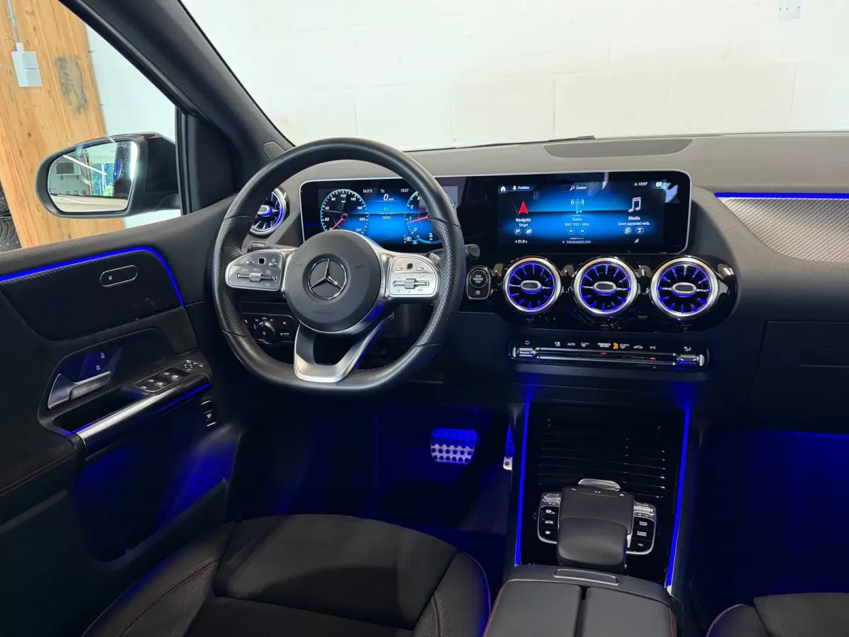 200 Premium AMG-line - Dodehoekdetectie - Elek. kofferklep - Camera